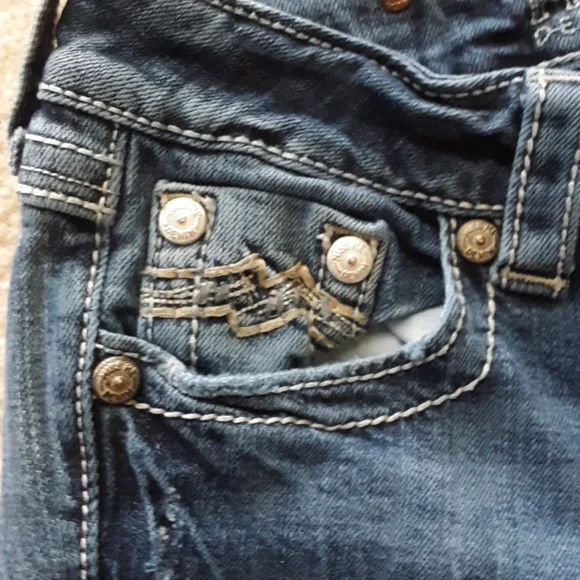 Miss Me Capri - Picture 6 of 13